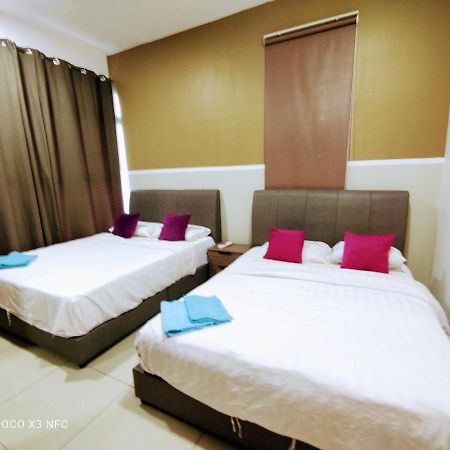 Atlantis Homestay Pool View 1210 Malacca Exterior photo