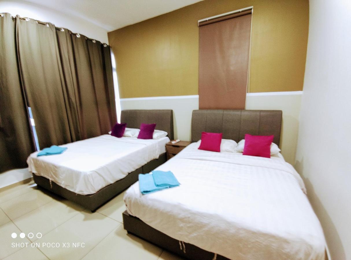 Atlantis Homestay Pool View 1210 Malacca Exterior photo